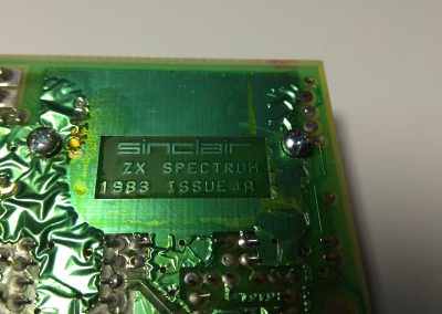 Insertamos tornillos.