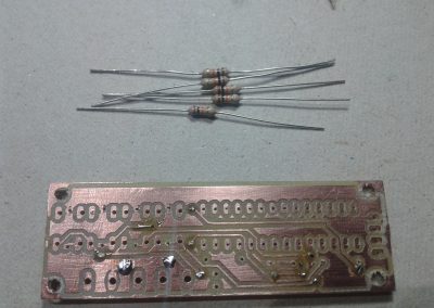 PCB y resistencias de 10K
