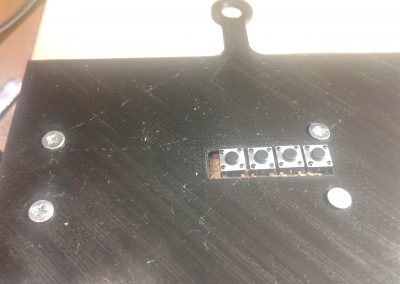 Sujección PCB parte trasera. vista pulsadores