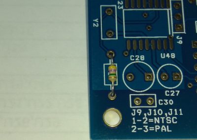 Resistencia de 4M7 soldada.