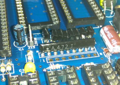Red de resistencias 4.7K*8 network 9 pin para las filas del teclado. soldado