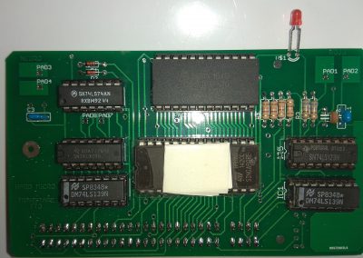 Vista del circuito desde cara de componentes. Conector de expansión soldado.