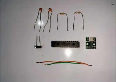 Vista de componentes necesarios para configuración con cristal de cuarzo.